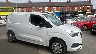 Used 2023 Vauxhall Combo Pro White - Interior and Exterior details 8