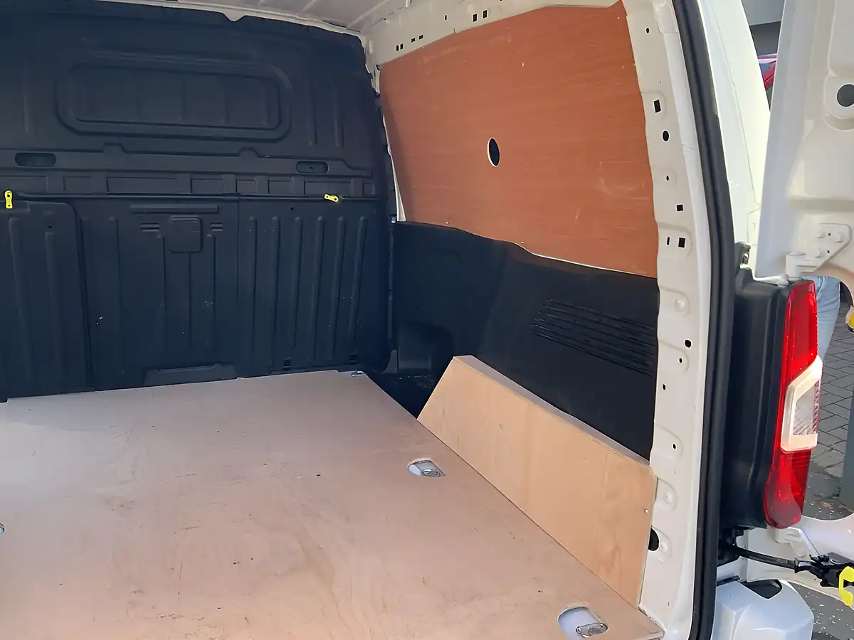 Used 2023 Vauxhall Combo Pro White - Interior and Exterior details 14
