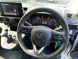 Used 2023 Vauxhall Combo Pro White - Interior and Exterior details 17