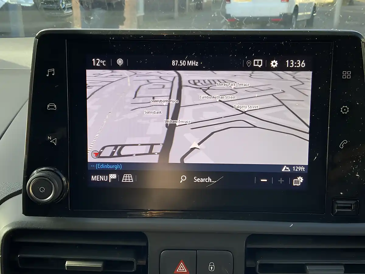 Used 2023 Vauxhall Combo Pro White - Interior and Exterior details 18