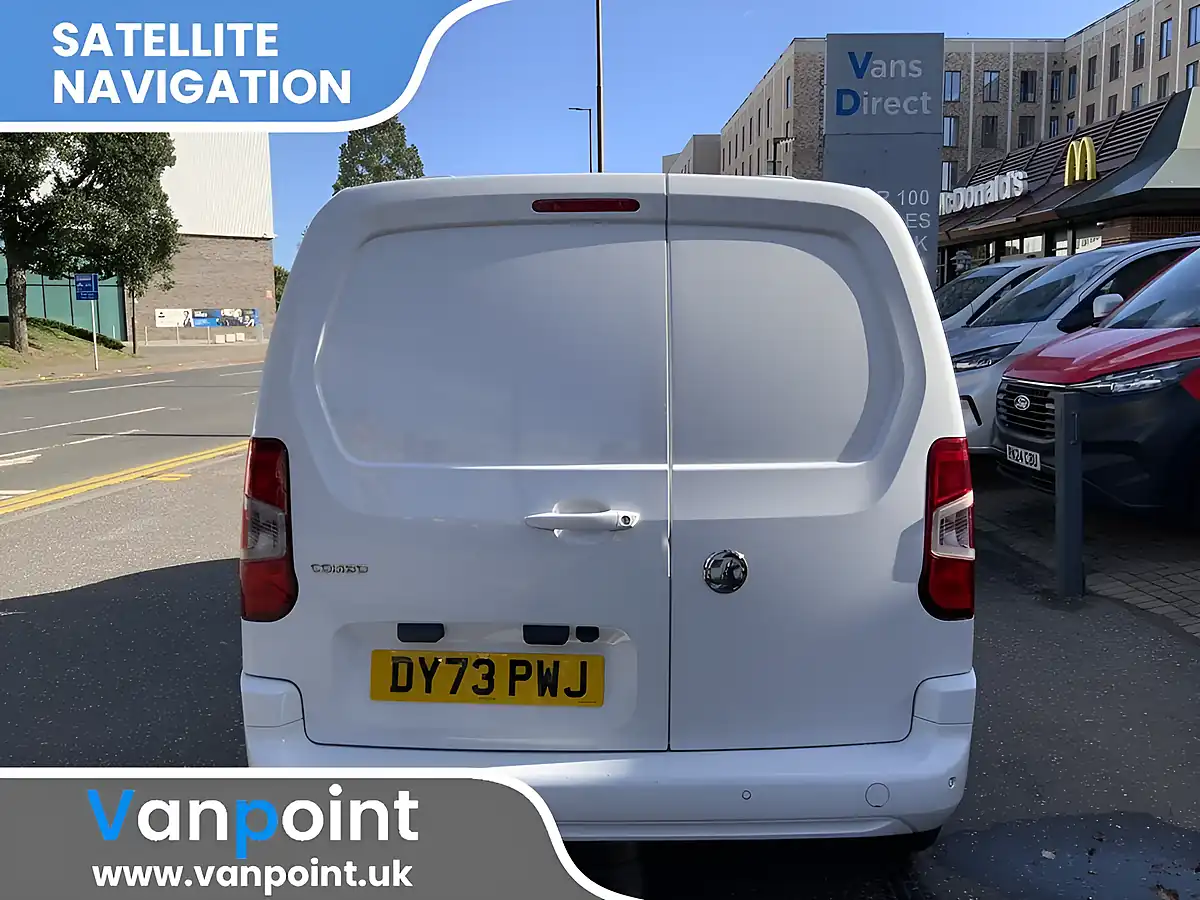 Used 2023 Vauxhall Combo Pro White - Interior and Exterior details 5