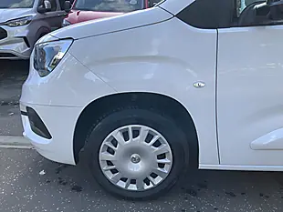 Used 2023 Vauxhall Combo Pro White - Interior and Exterior details 8