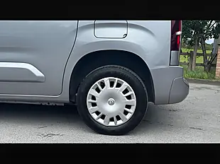 Used 2023 Vauxhall Combo Professional Grey Artense - Interior and Exterior details 10