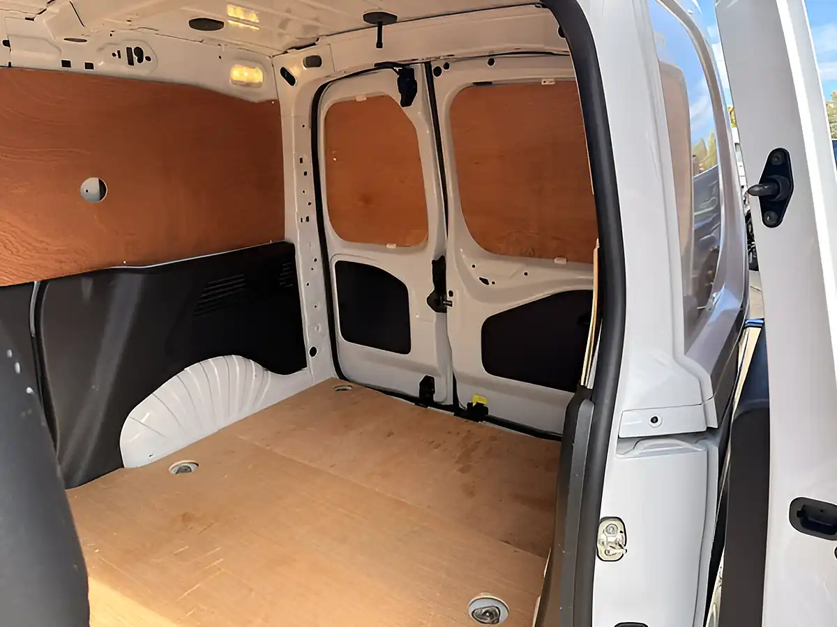 Used 2023 Vauxhall Combo Sportive L1 Swb White - Interior and Exterior details 10