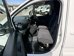 Used 2023 Vauxhall Combo Sportive L1 Swb White - Interior and Exterior details 13