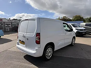 Used 2023 Vauxhall Combo Sportive L1 Swb White - Interior and Exterior details 3