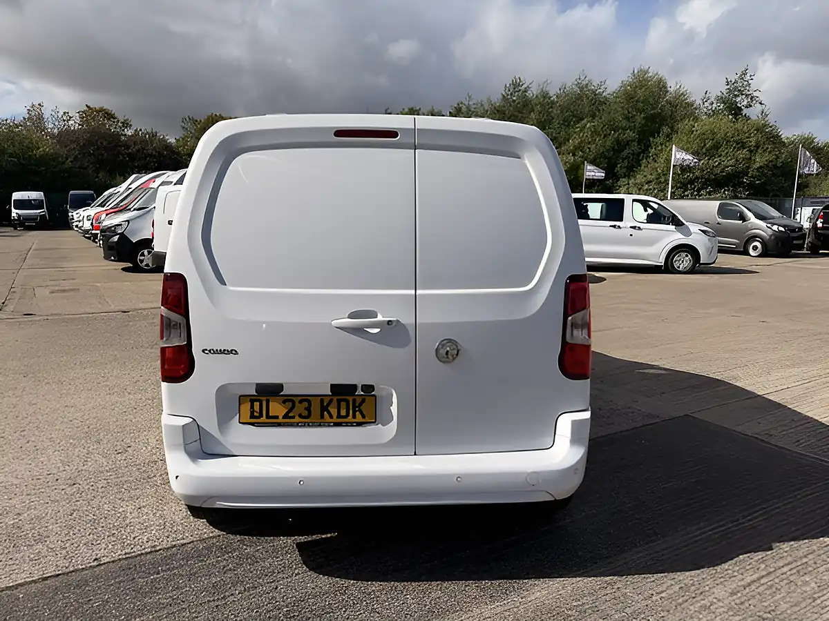 Used 2023 Vauxhall Combo Sportive L1 Swb White - Interior and Exterior details 4
