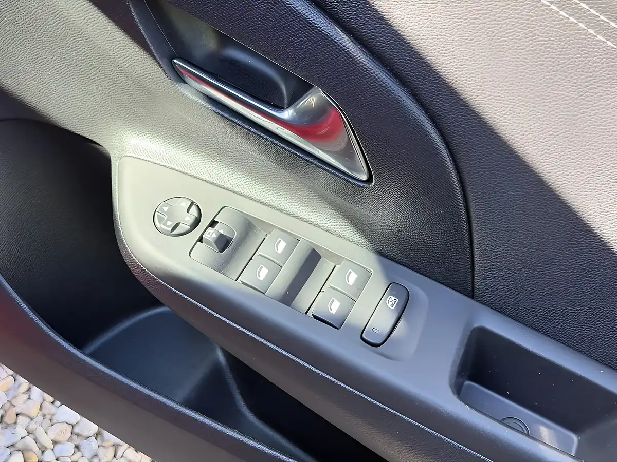 Used 2023 Vauxhall Corsa Electric Anniversary Edition Red - Interior and Exterior details 16