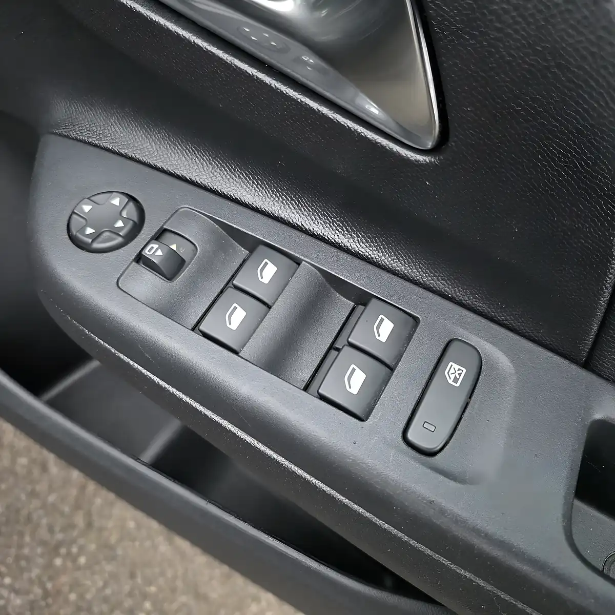 Used 2023 Vauxhall Corsa Gs Edition Carbon Flash Premium - Interior and Exterior details 18