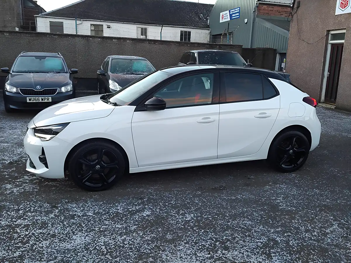 Used 2023 Vauxhall Corsa Gs White - Front View