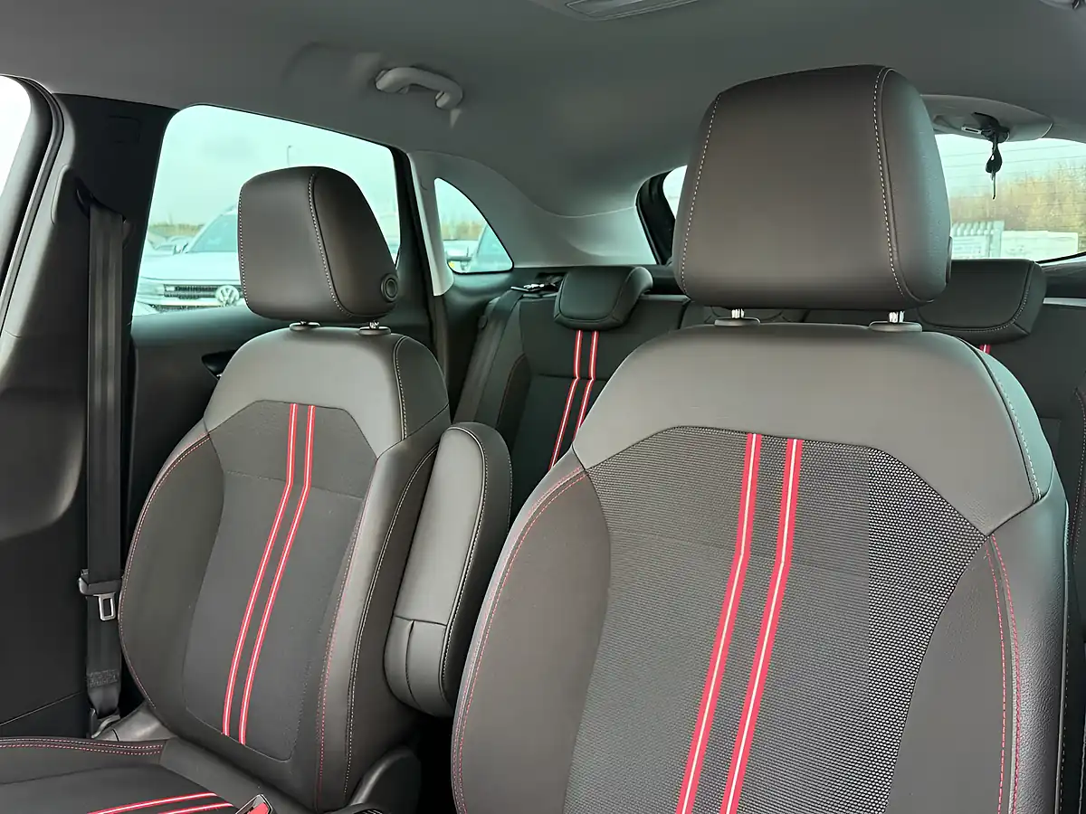 Used 2023 Vauxhall Crossland Gs Carbon Black - Interior and Exterior details 18