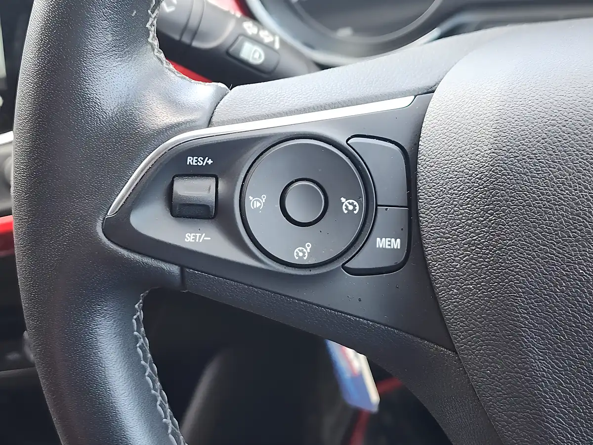 Used 2023 Vauxhall Crossland Gs Grey - Interior and Exterior details 14