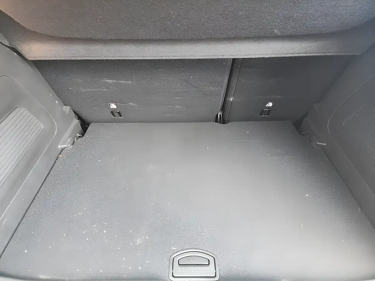 Used 2023 Vauxhall Crossland Gs Grey - Interior and Exterior details 17