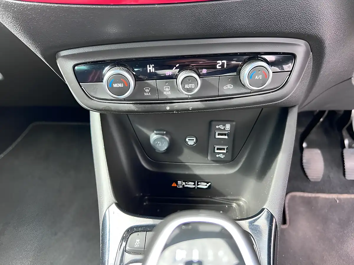 Used 2023 Vauxhall Crossland Gs Grey - Interior and Exterior details 13