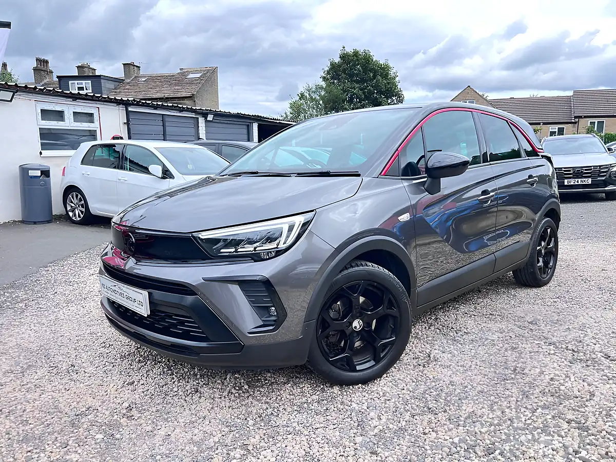 Used 2023 Vauxhall Crossland Gs Grey - Interior and Exterior details 4