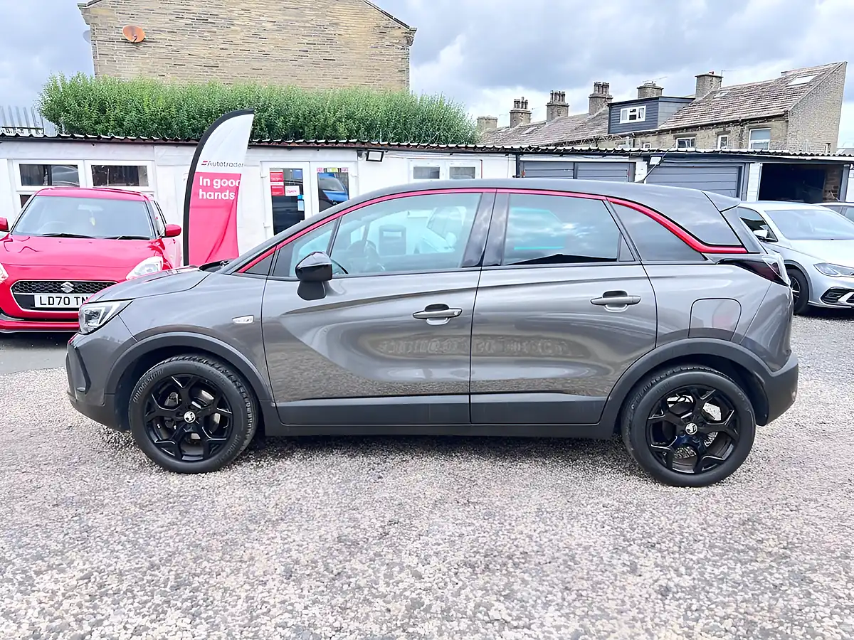 Used 2023 Vauxhall Crossland Gs Grey - Interior and Exterior details 6