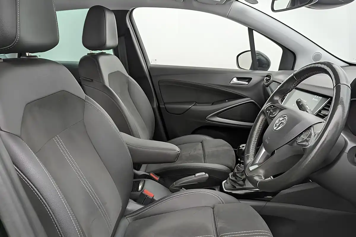 Used 2023 Vauxhall Crossland Ultimate Black - Interior and Exterior details 3