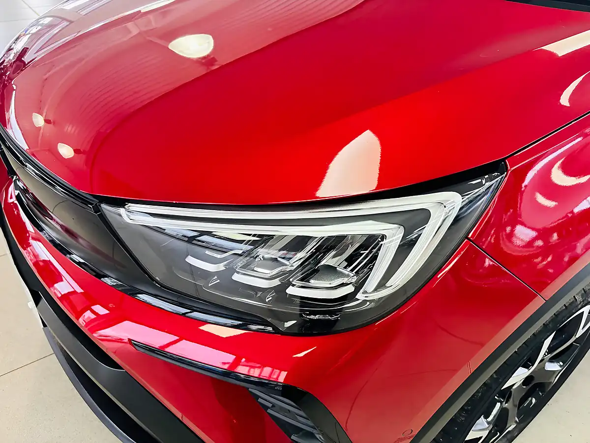 Used 2023 Vauxhall Crossland Ultimate Red - Interior and Exterior details 10