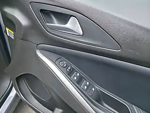 Used 2023 Vauxhall Grandland Elite Grey - Interior and Exterior details 12