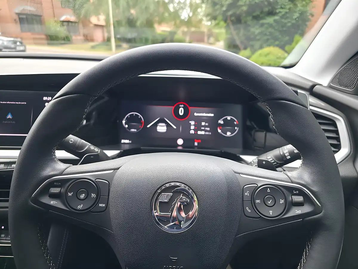 Used 2023 Vauxhall Grandland Elite Grey - Interior and Exterior details 17