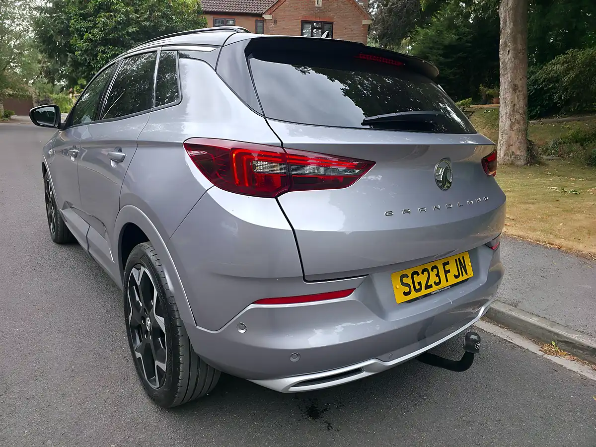Used 2023 Vauxhall Grandland Elite Grey - Interior and Exterior details 19