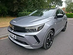 Used 2023 Vauxhall Grandland Elite Grey - Interior and Exterior details 3