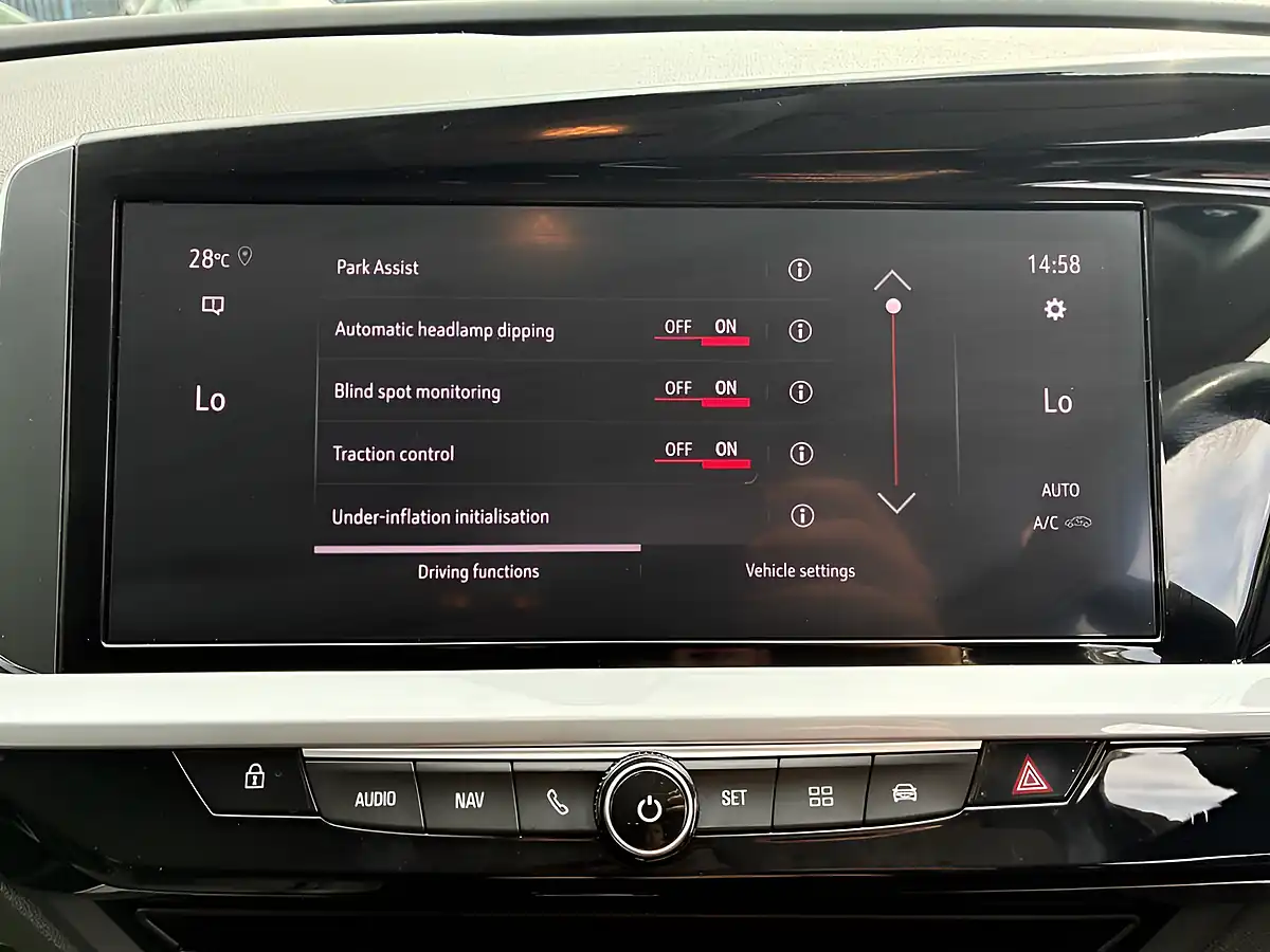Used 2023 Vauxhall Grandland Elite Red - Interior and Exterior details 15