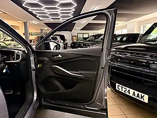 Used 2023 Vauxhall Grandland Gs Grey - Interior and Exterior details 14