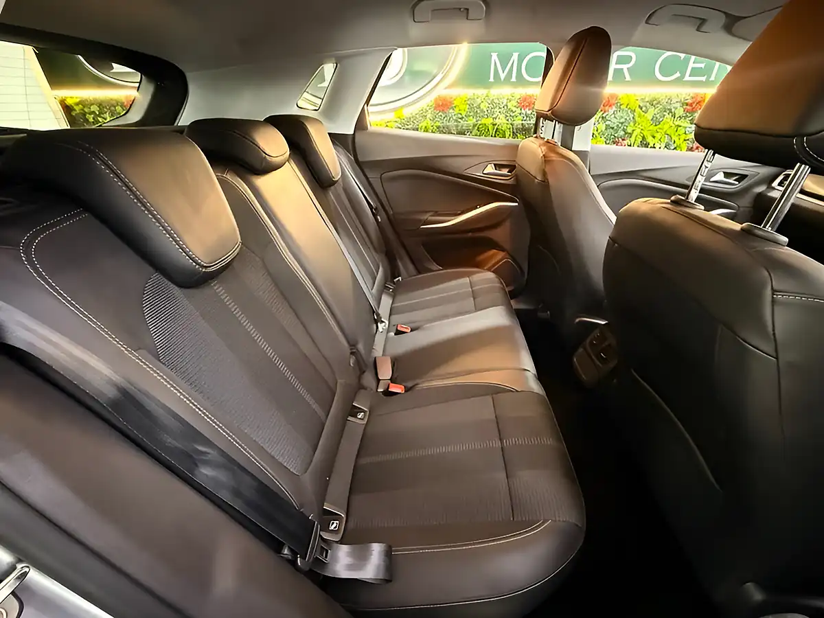 Used 2023 Vauxhall Grandland Gs Grey - Interior and Exterior details 20