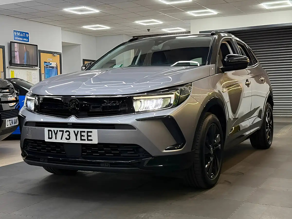 Used 2023 Vauxhall Grandland Gs Grey - Interior and Exterior details 5