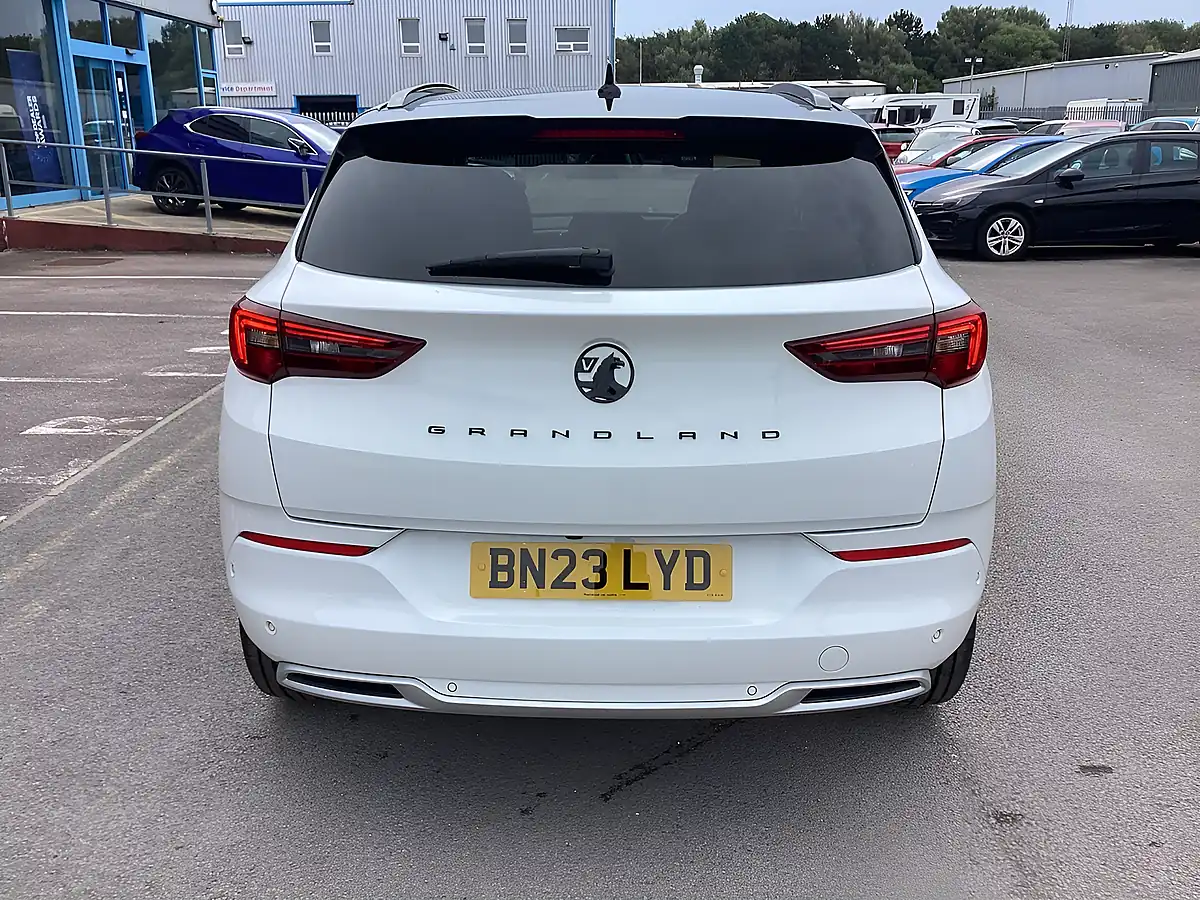 Used 2023 Vauxhall Grandland Ultimate Arctic White (brilliant Paint) - Interior and Exterior details 11