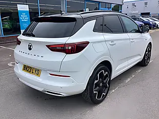 Used 2023 Vauxhall Grandland Ultimate Arctic White (brilliant Paint) - Interior and Exterior details 4