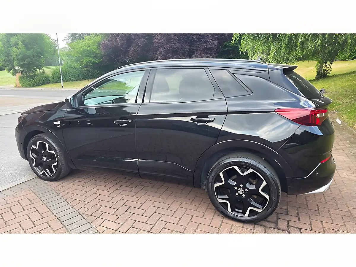 Used 2023 Vauxhall Grandland Ultimate Black - Interior and Exterior details 12