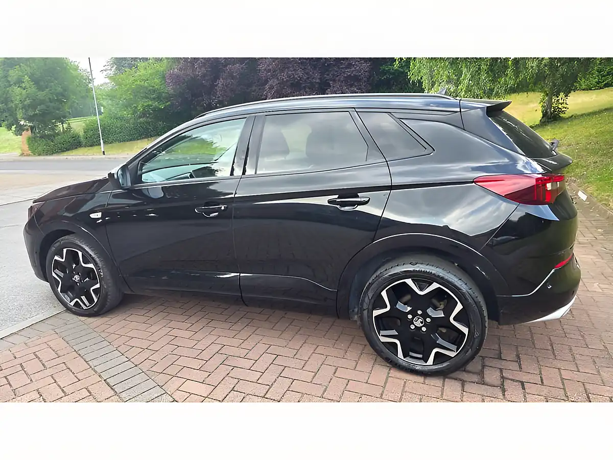 Used 2023 Vauxhall Grandland Ultimate Black - Interior and Exterior details 13