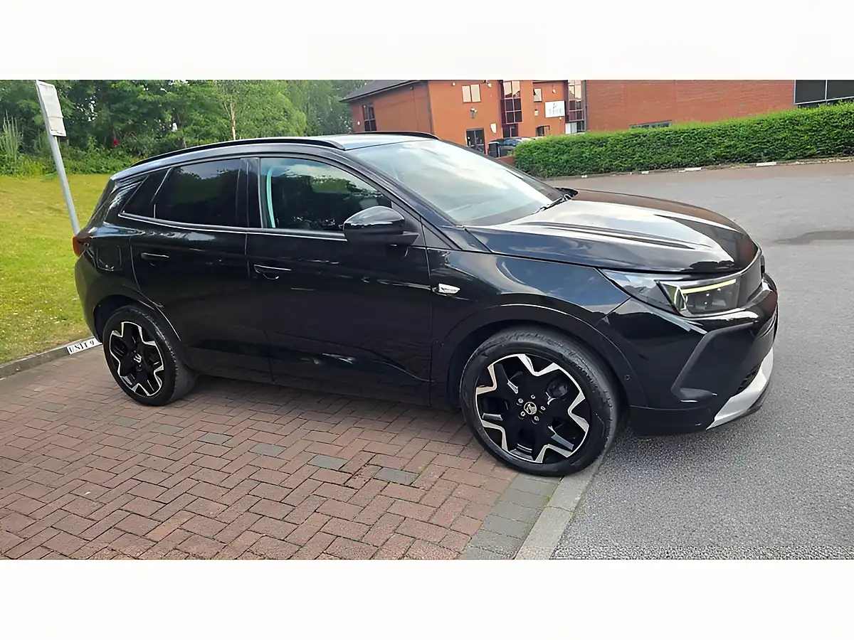 Used 2023 Vauxhall Grandland Ultimate Black - Interior and Exterior details 4