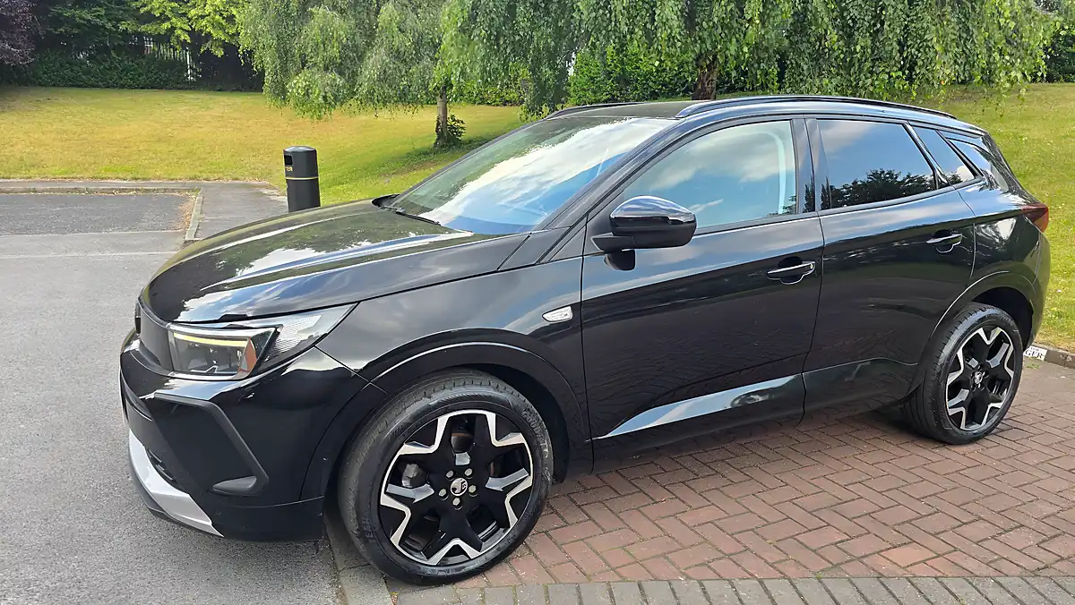 Used 2023 Vauxhall Grandland Ultimate Black - Interior and Exterior details 11