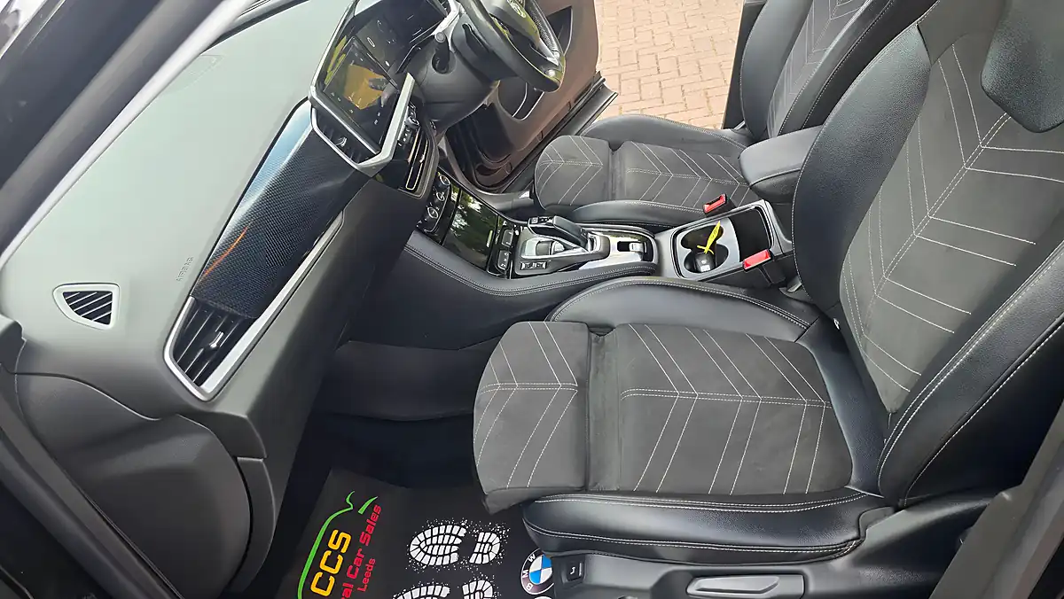 Used 2023 Vauxhall Grandland Ultimate Black - Interior and Exterior details 14