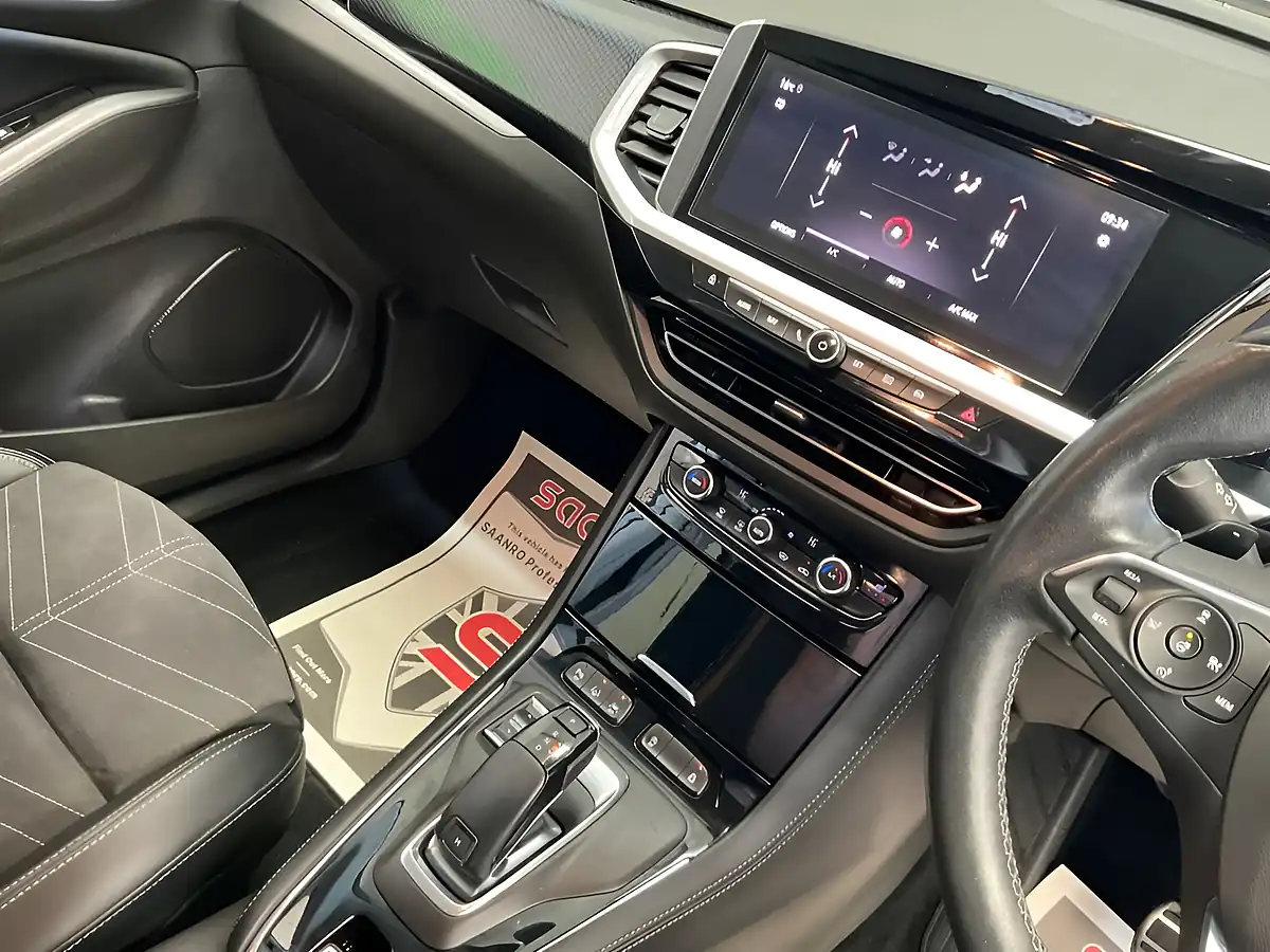 Used 2023 Vauxhall Grandland Ultimate Grey - Interior and Exterior details 14