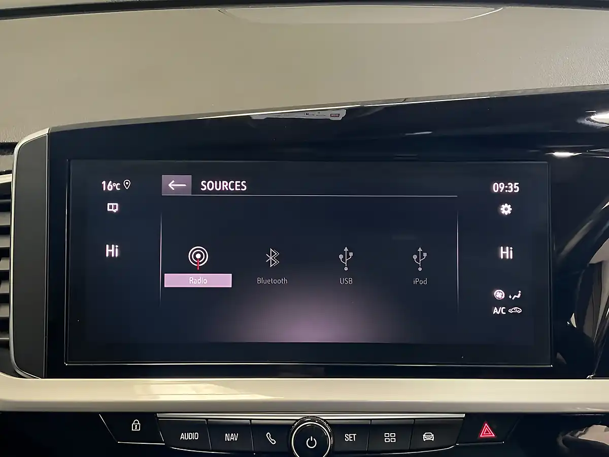 Used 2023 Vauxhall Grandland Ultimate Grey - Interior and Exterior details 16
