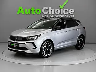Used 2023 Vauxhall Grandland Ultimate Grey - Interior and Exterior details 3