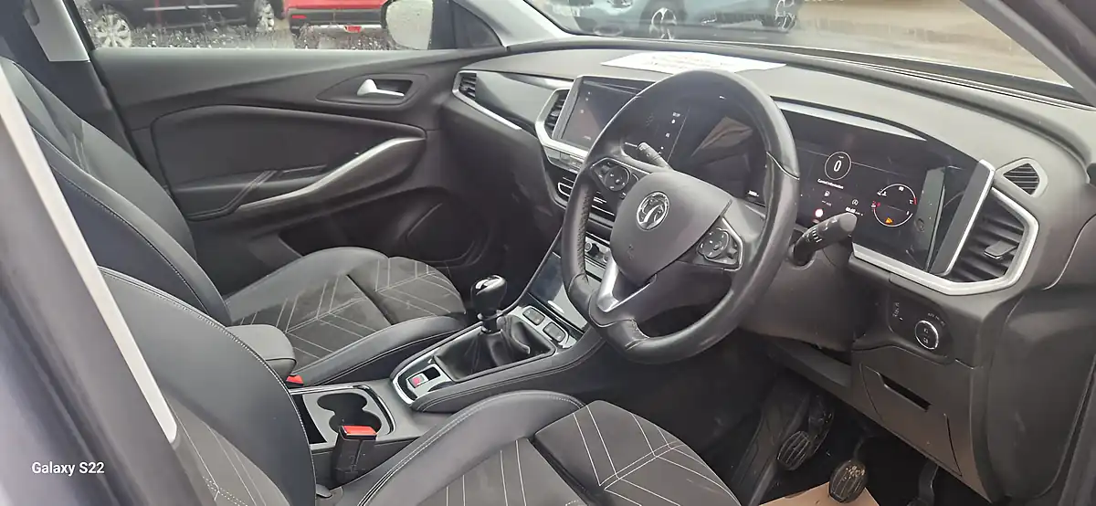 Used 2023 Vauxhall Grandland Ultimate Grey - Interior and Exterior details 12