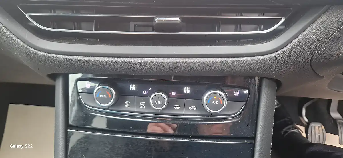 Used 2023 Vauxhall Grandland Ultimate Grey - Interior and Exterior details 16