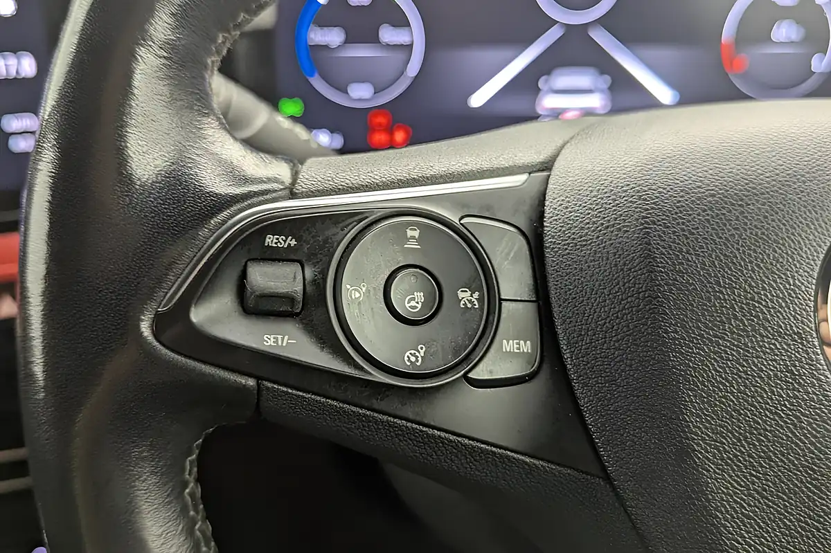 Used 2023 Vauxhall Mokka Electric Gs Grey - Interior and Exterior details 14