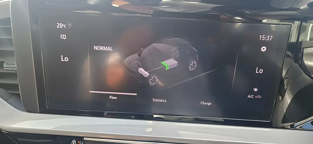 Used 2023 Vauxhall Mokka Electric Ultimate Green - Interior and Exterior details 13