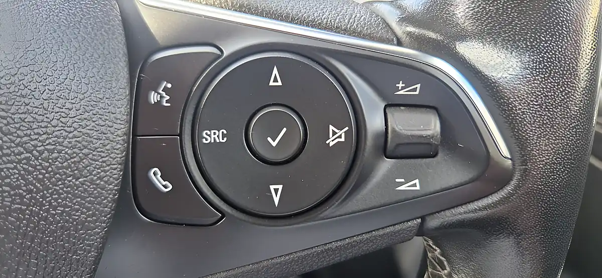 Used 2023 Vauxhall Mokka Electric Ultimate Green - Interior and Exterior details 15