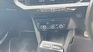Used 2023 Vauxhall Mokka Electric Ultimate Green - Interior and Exterior details 14