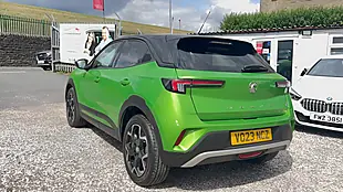 Used 2023 Vauxhall Mokka Electric Ultimate Green - Interior and Exterior details 17
