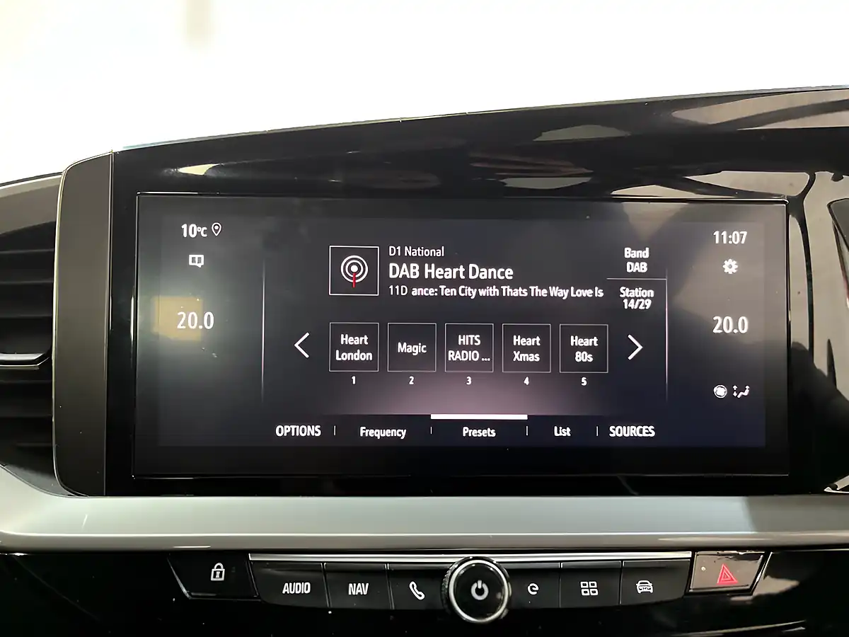 Used 2023 Vauxhall Mokka Electric Ultimate Red - Interior and Exterior details 20