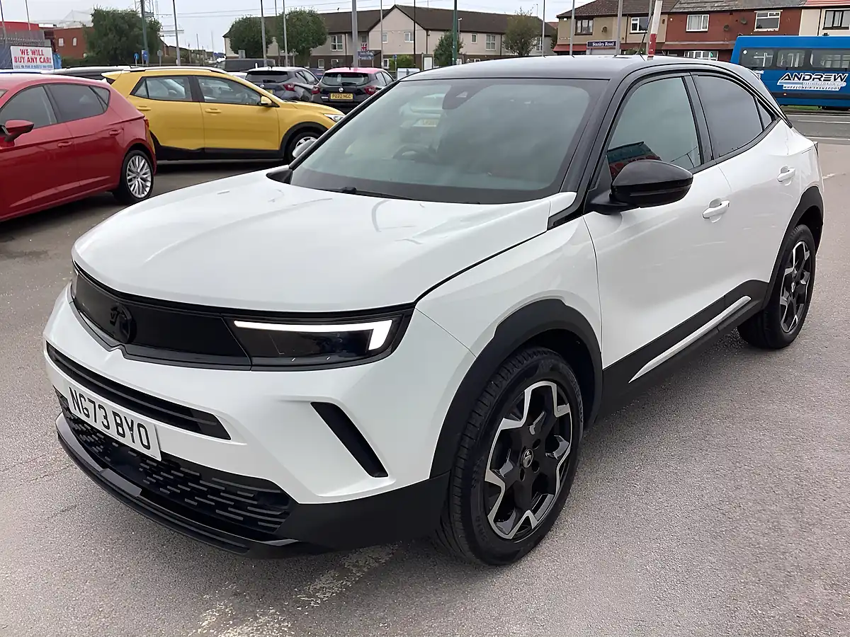 Used 2023 Vauxhall Mokka Gs Arctic White - Interior and Exterior details 5