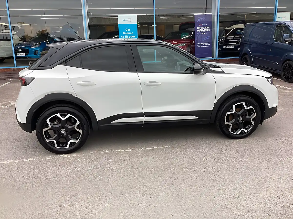Used 2023 Vauxhall Mokka Gs Arctic White - Interior and Exterior details 8